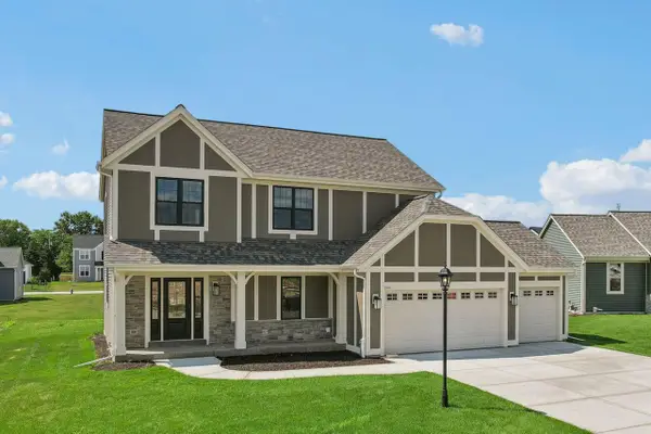 2701 Mapleton AVENUE, East Troy, WI 53120