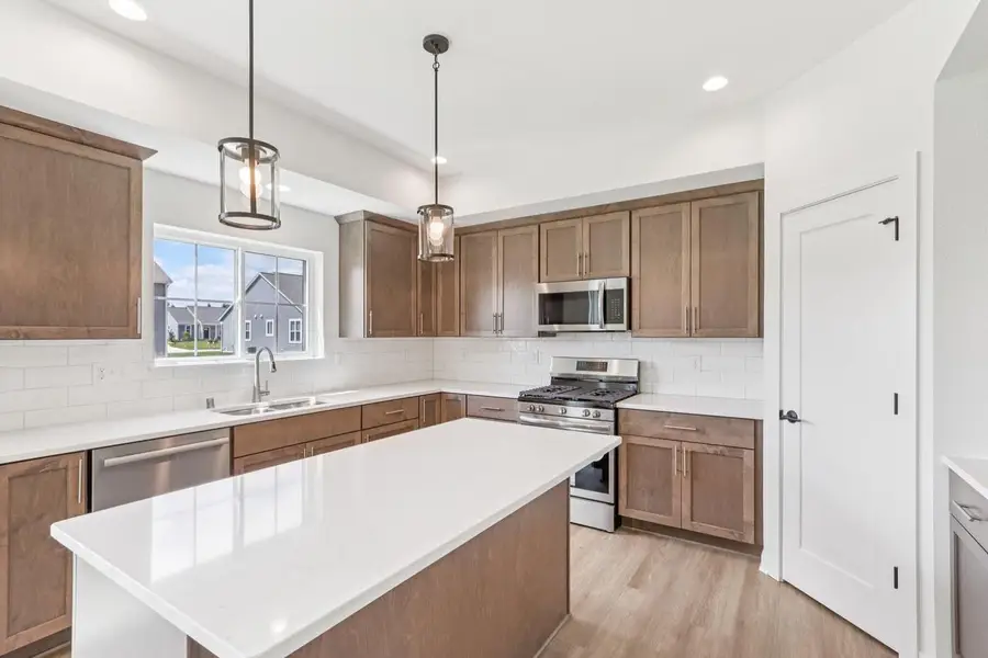 2701 Mapleton AVENUE, East Troy, WI 53120 - Image #3