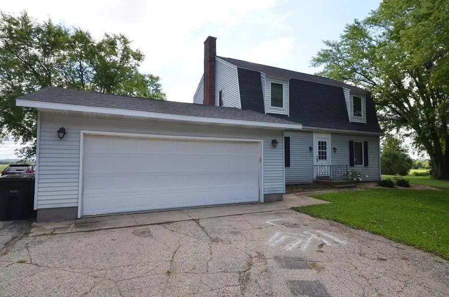 455 Howard ROAD, Whitewater, WI 53190 - Image #3