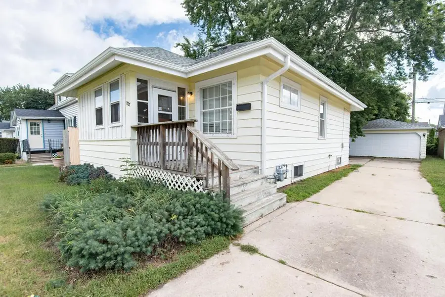 7707 16th AVENUE, Kenosha, WI 53143 - Image #2