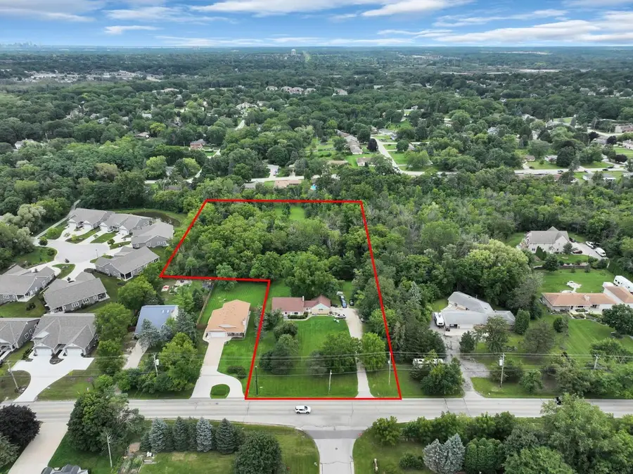 4120 S 124TH STREET, Greenfield, WI 53228 - #2