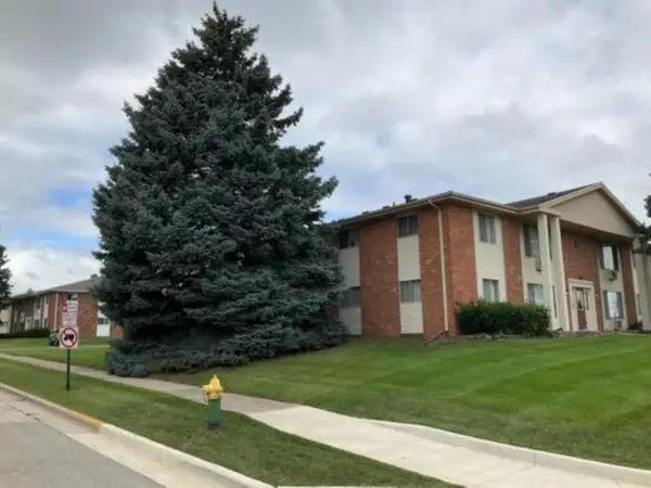 3100 86th STREET #8616 Buckingham Dr, Sturtevant, WI 53177