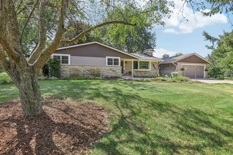 S31W37307 School Section Lake ROAD, Dousman, WI 53118 - Image #2