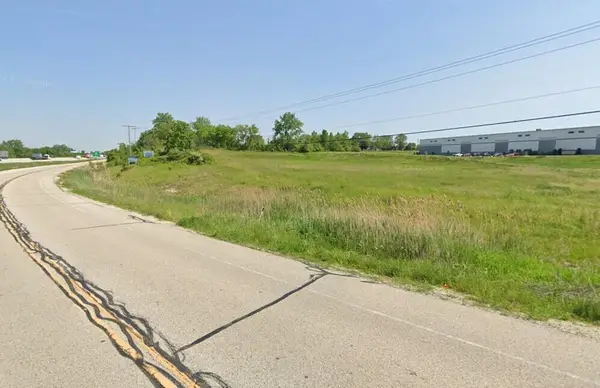 4731 E FRONTAGE ROAD, Franksville, WI 53126