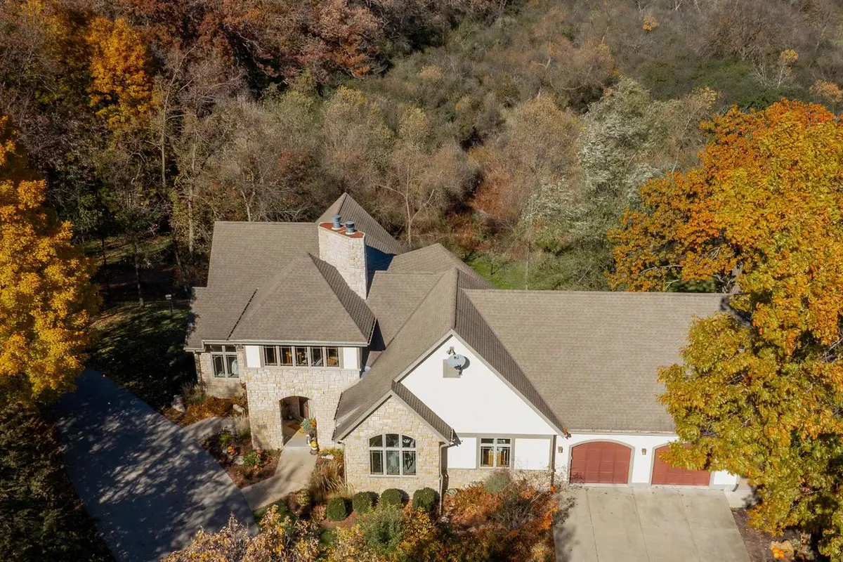 35300 Pabst ROAD, Oconomowoc, WI 53066 - Image #1