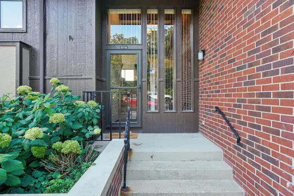 83 Red Chimney ROAD #6, Lake Geneva, WI 53147