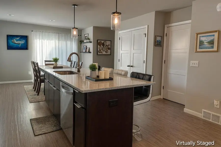 1045 Range TRAIL, Verona, WI 53593 - Image #3