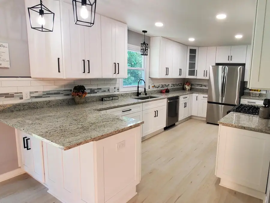 233 Inlet Shore DRIVE, Delavan, WI 53115 - Image #2