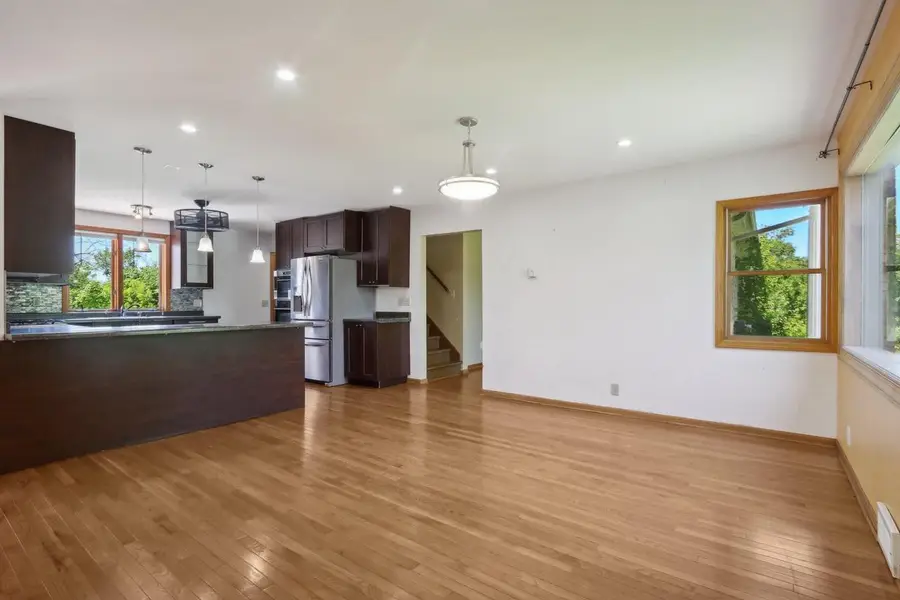 8209 N Port Washington ROAD, Fox Point, WI 53217 - Image #3