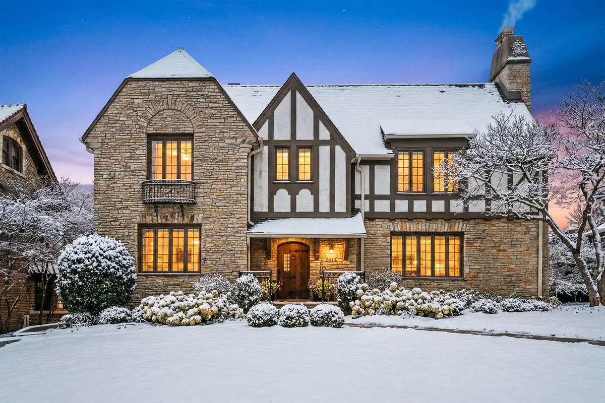 2730 E Menlo BOULEVARD, Shorewood, WI 53211 - Image #1