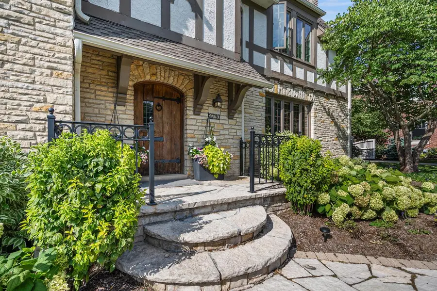 2730 E Menlo BOULEVARD, Shorewood, WI 53211 - Image #2