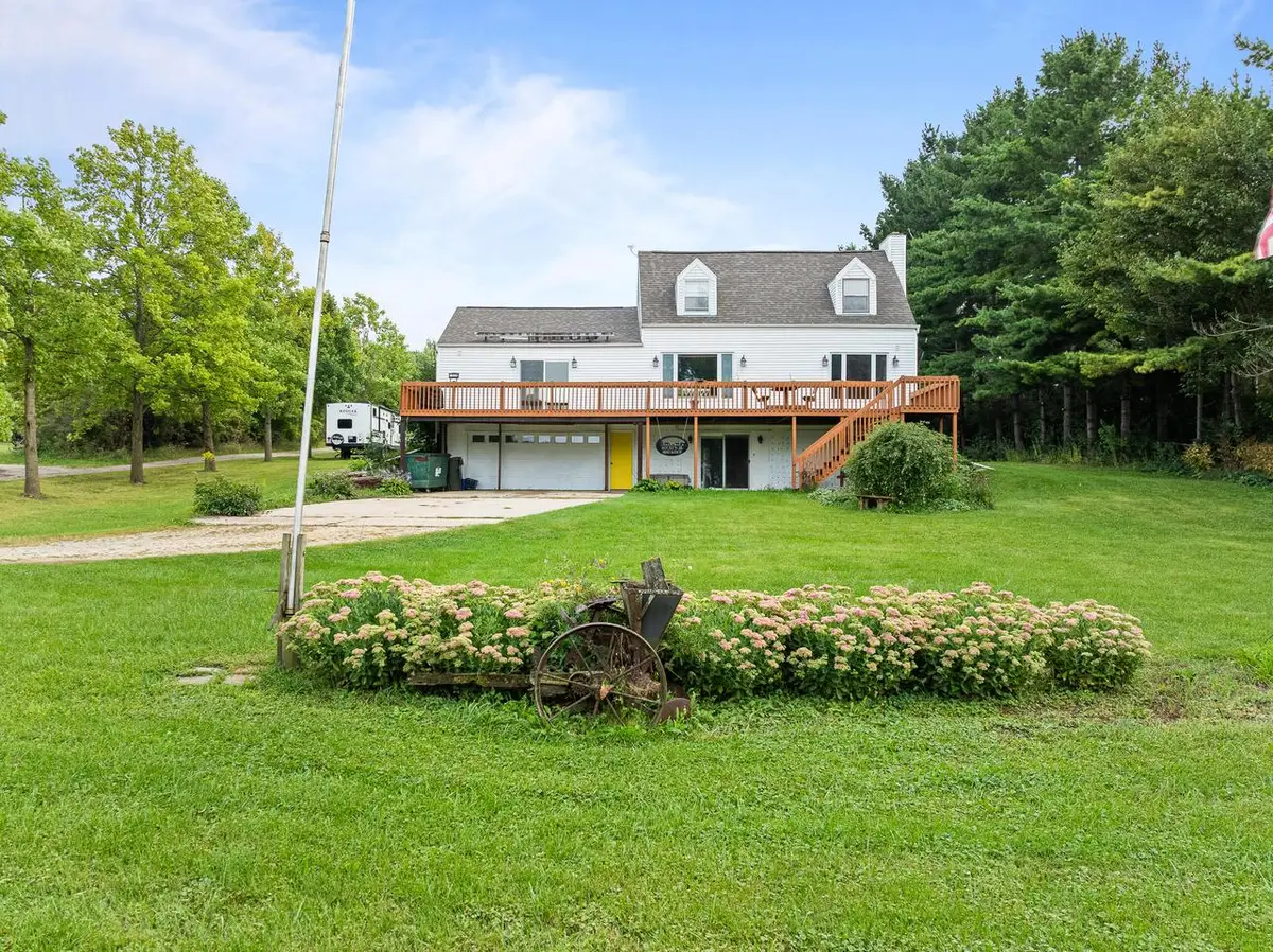 W6815 N Walworth ROAD, Walworth, WI 53184 - Image #1