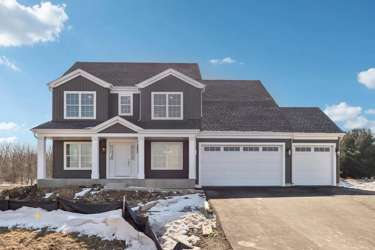 509 Barnum LANE, Delavan, WI 53115 - #1