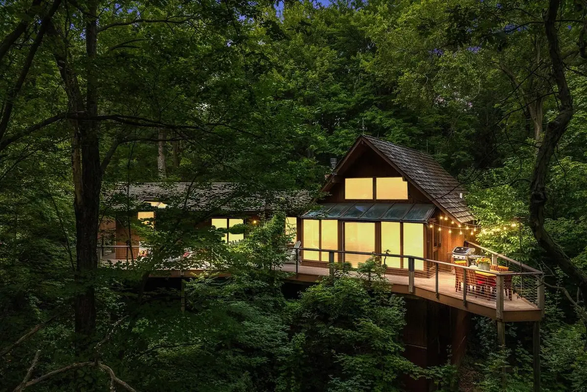 N6692 Upper Shorewood Hills ROAD, Lake Mills, WI 53551 - Image #1