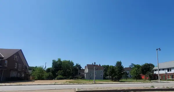 2817 W NORTH AVENUE #2821, Milwaukee, WI 53208