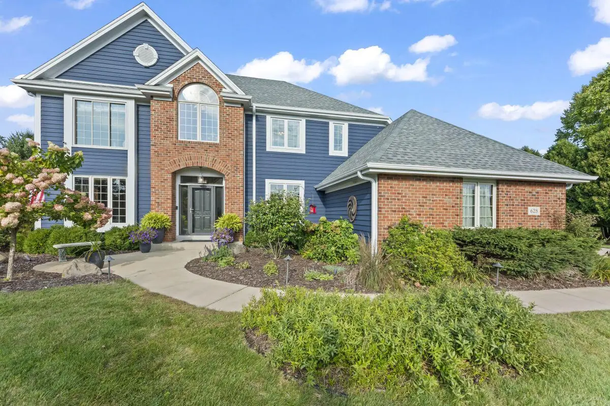 628 Sedge Meadow COURT, Oconomowoc, WI 53066 - Image #1