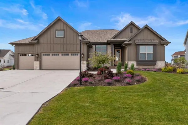 N55W19373 Red Crown LANE, Menomonee Falls, WI 53051