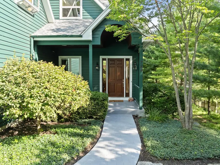 765 Brickley COURT, Fontana, WI 53125 - Image #3