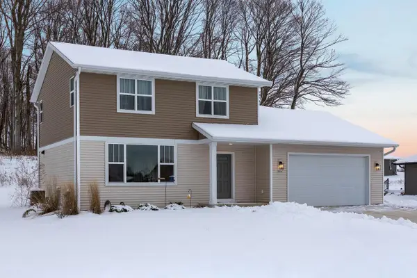 2519 Stonebrook DRIVE, Sheboygan, WI 53081