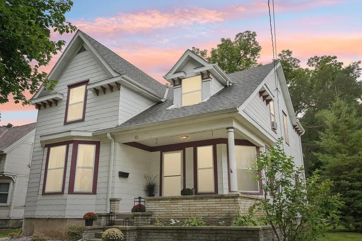 41 Grand AVENUE, Hartford, WI 53027 - Image #1