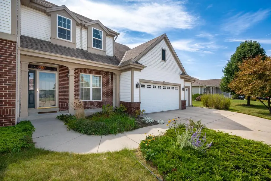 636 Cherrywood DRIVE, Waterford, WI 53185 - Image #2