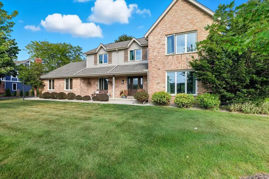 4253 Lake Meadow DRIVE, Wind Point, WI 53402 - Image #2