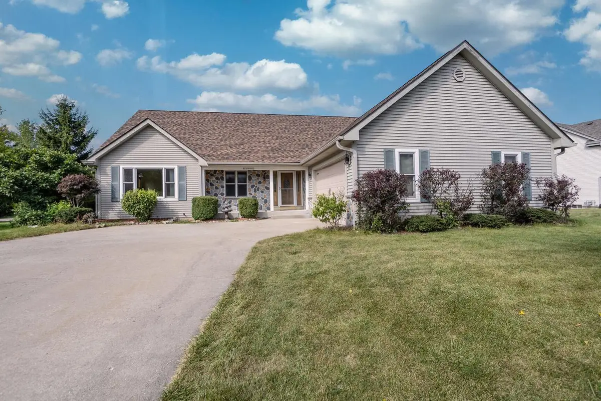 W183N6023 Lost Pond COURT, Menomonee Falls, WI 53051 - Image #1