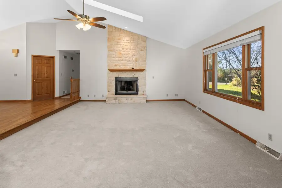 W183N6023 Lost Pond COURT, Menomonee Falls, WI 53051 - Image #2
