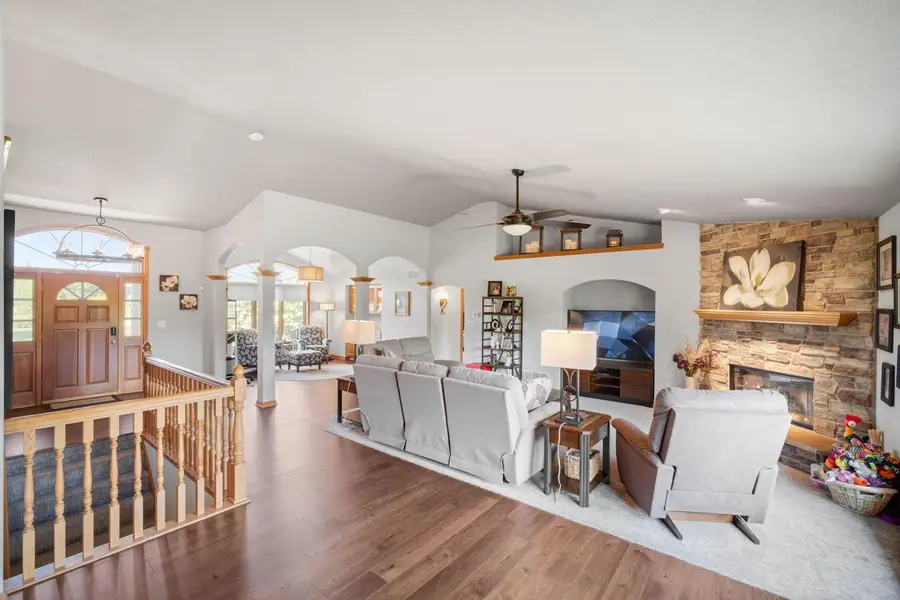 W130N6462 Crestwood DRIVE, Menomonee Falls, WI 53051 - Image #3