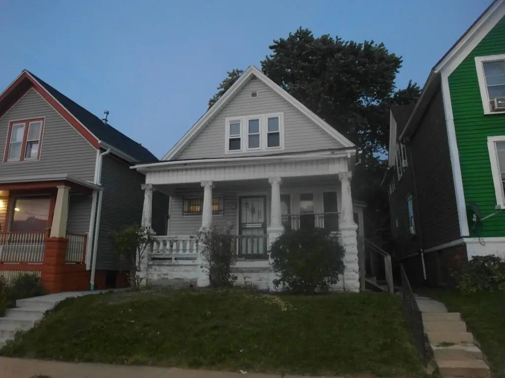 926 S 35th STREET, Milwaukee, WI 53215 - Image #1