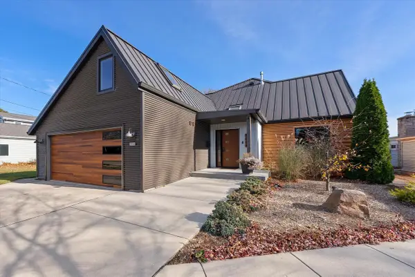 2533 Lakeshore DRIVE, Sheboygan, WI 53081