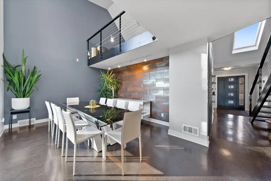 2533 Lakeshore DRIVE, Sheboygan, WI 53081 - Image #2