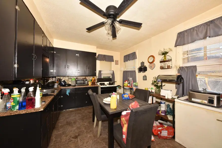 1209 N 25th STREET, Milwaukee, WI 53205 - Image #2
