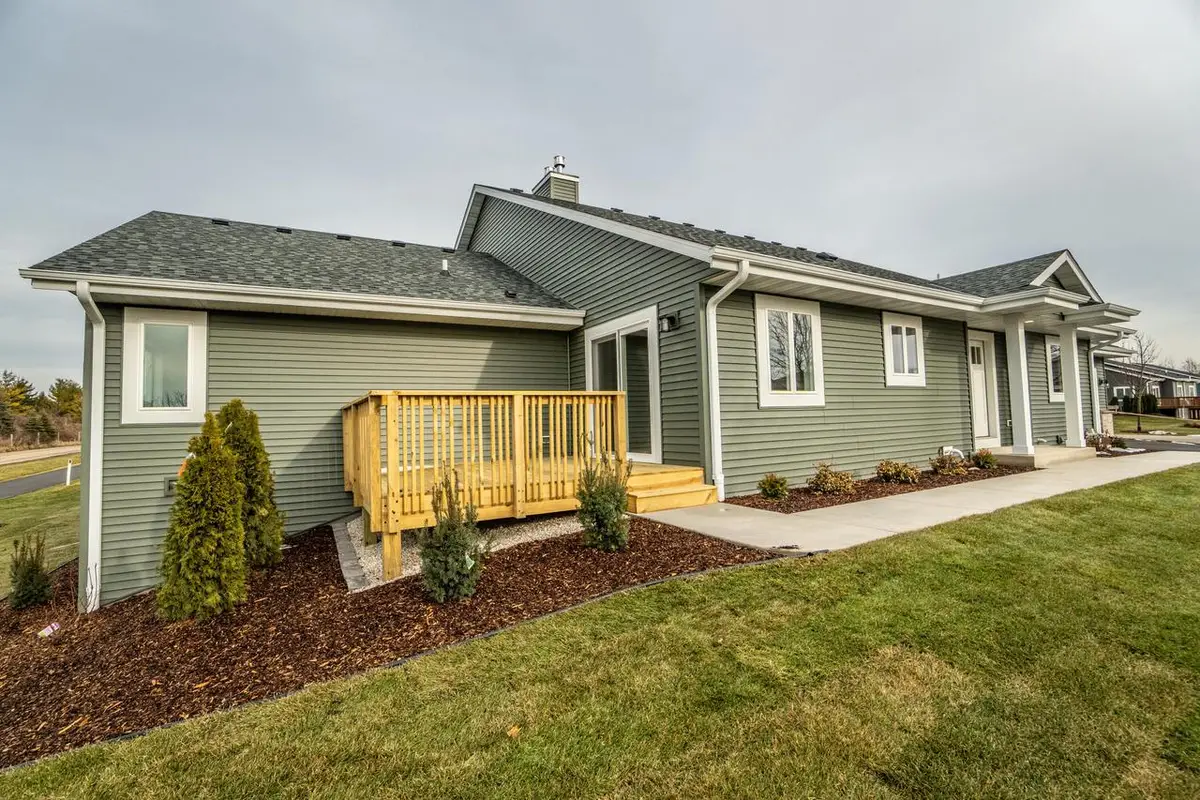 W206N16182 Stonebrook DRIVE, Jackson, WI 53037 - #1