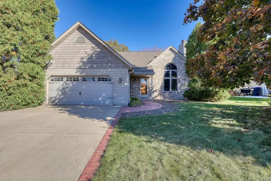 W233N7504 Highview DRIVE, Sussex, WI 53089 - Image #2