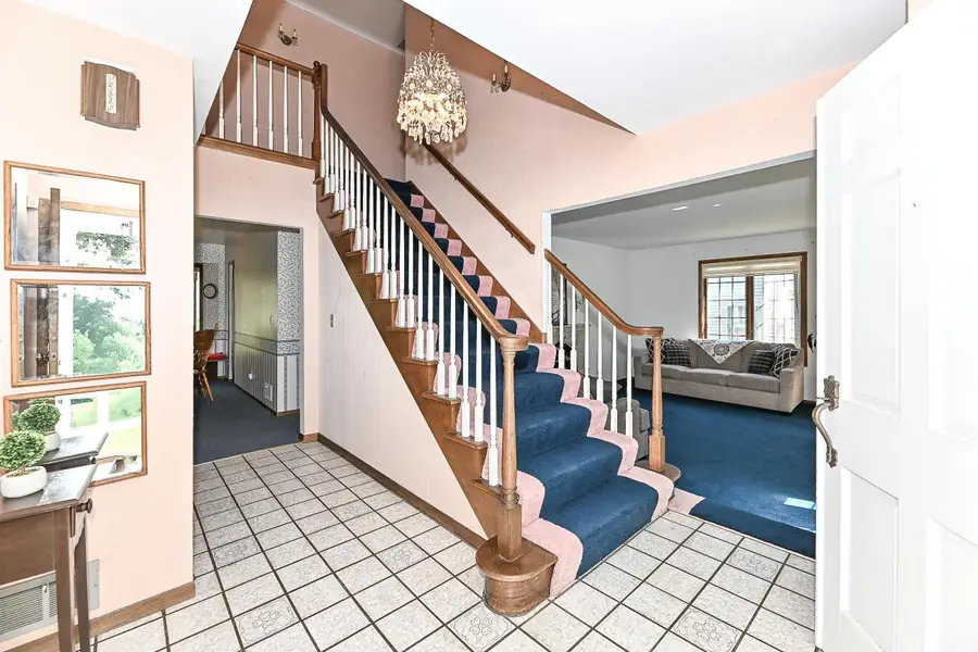 8866 Greenmeadow LANE, Greendale, WI 53129 - #3