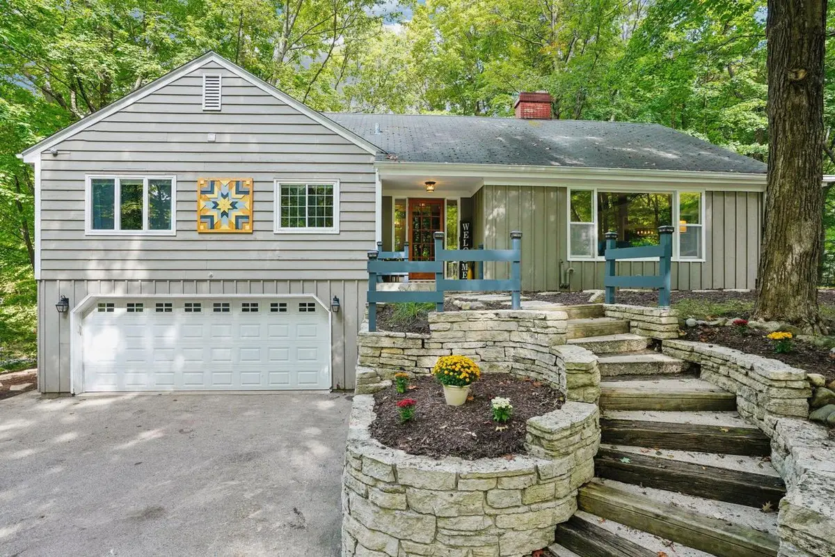 5628 Scenic DRIVE, West Bend, WI 53095 - Image #1