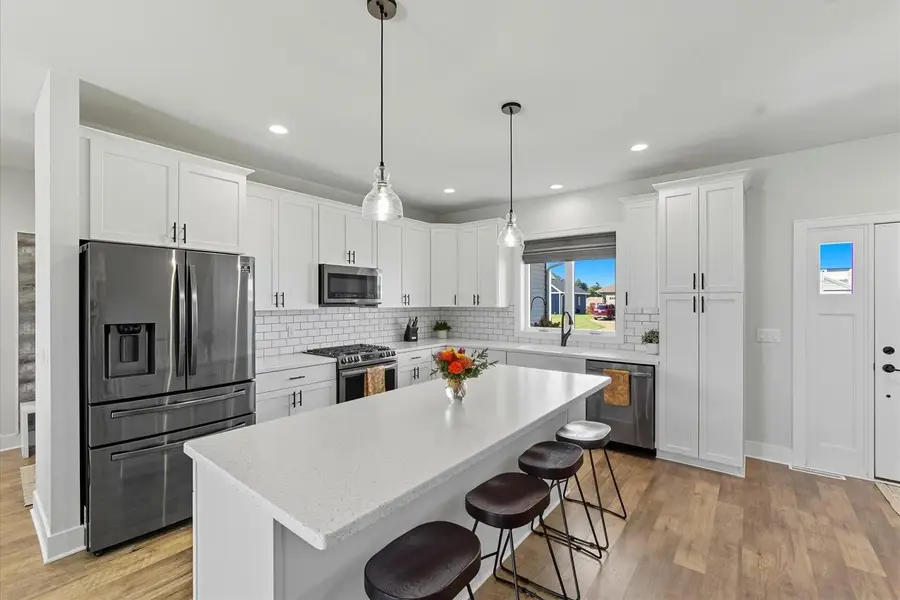 1507 Forest Grove STREET, Howards Grove, WI 53083 - Image #2