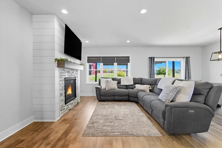 1507 Forest Grove STREET, Howards Grove, WI 53083 - Image #3