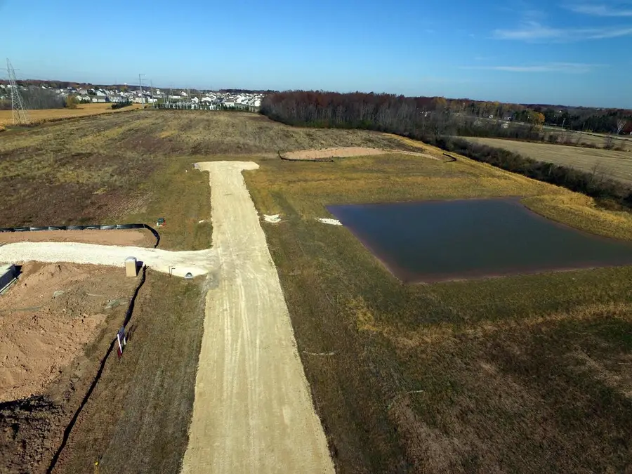 581 MEADOW BREEZE LANE, Grafton, WI 53024 - #3