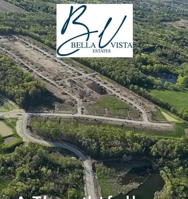 N66W21009 SAGEBRUSH DRIVE #Lt96, Menomonee Falls, WI 53051