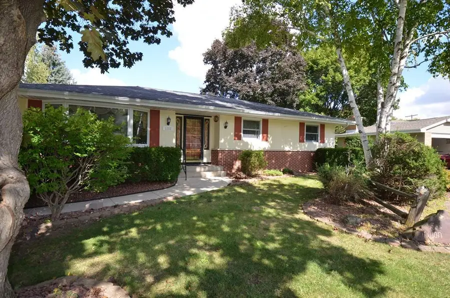 1252 W Laurel STREET, Whitewater, WI 53190 - Image #2