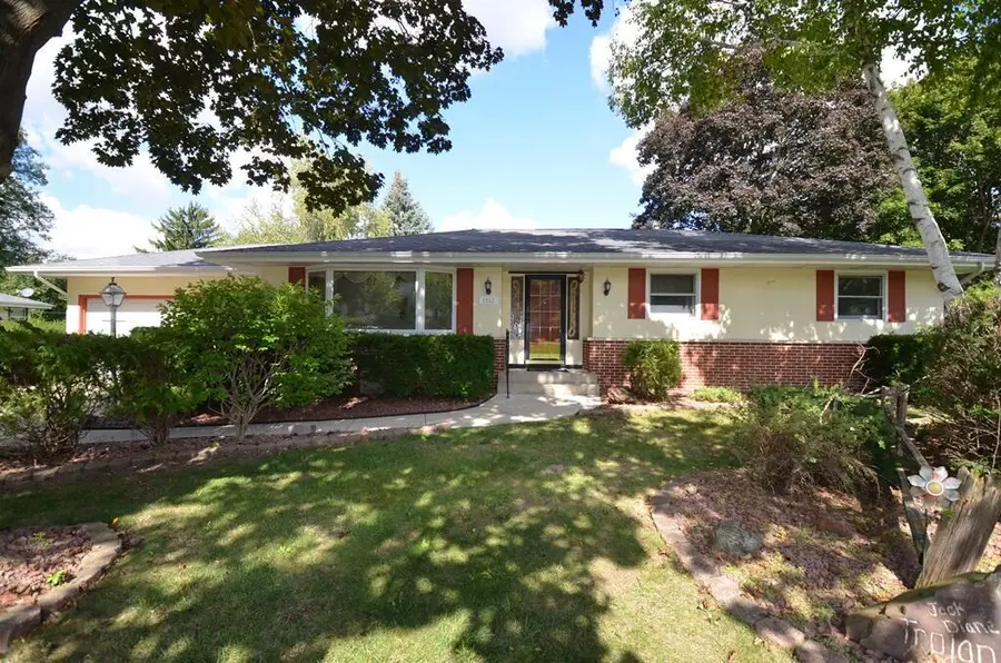 1252 W Laurel STREET, Whitewater, WI 53190 - Image #3