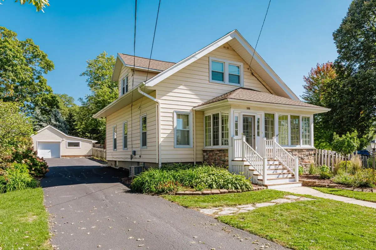 508 Merton AVENUE, Hartland, WI 53029 - Image #1