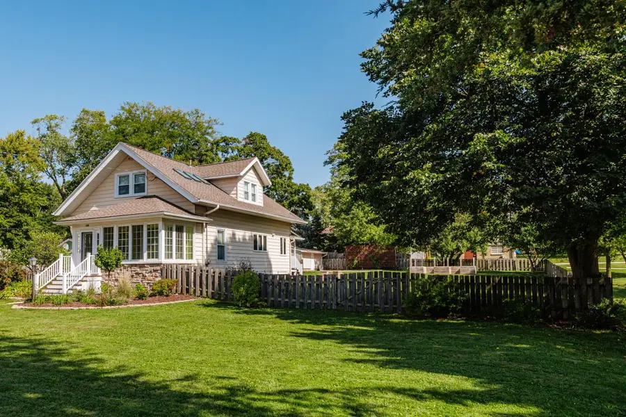 508 Merton AVENUE, Hartland, WI 53029 - Image #2