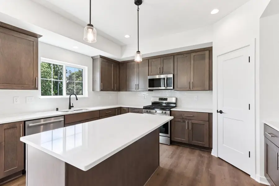 N174W20616 Laurel Springs CIRCLE, Jackson, WI 53037 - #3