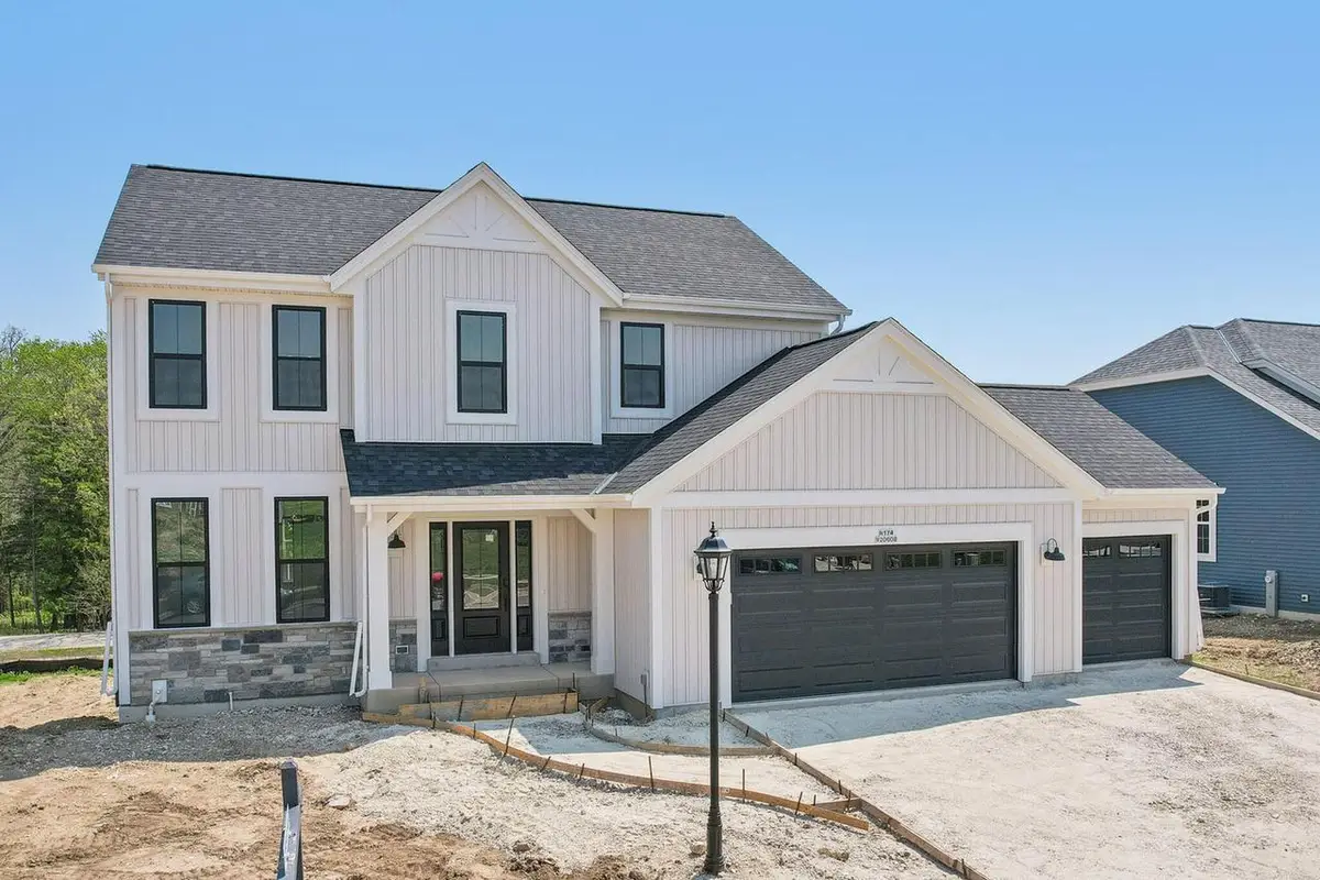 N174W20608 Laurel Springs CIRCLE, Jackson, WI 53037 - #1