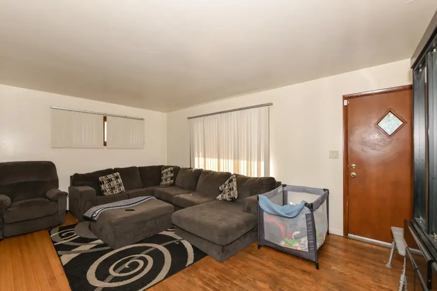 8638 W Lynx AVENUE, Milwaukee, WI 53225 - Image #3