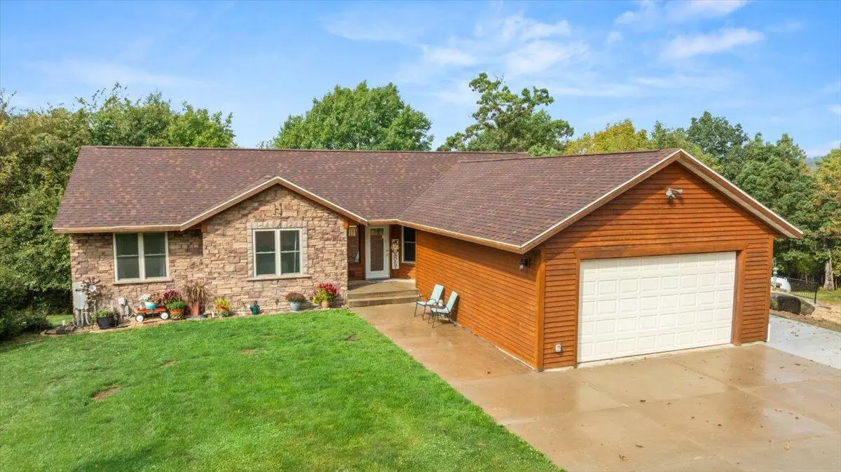 S5773 Reality ROAD, Viola, WI 54664 - Image #1