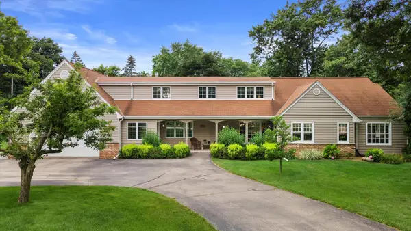 955 Edwards STREET, Brookfield, WI 53005